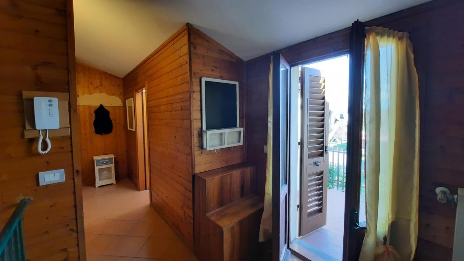 La Mansarda Apartman Figline Valdarno Kültér fotó